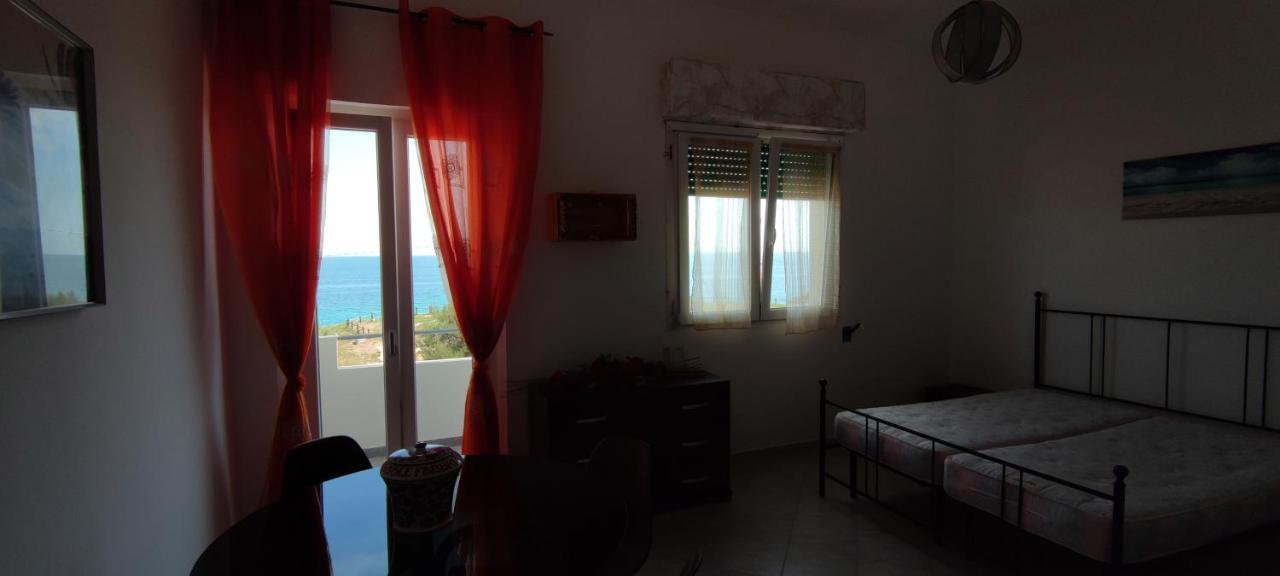 圣安德烈亚Casa Fronte Mare Torre Sant'Andrea公寓 外观 照片