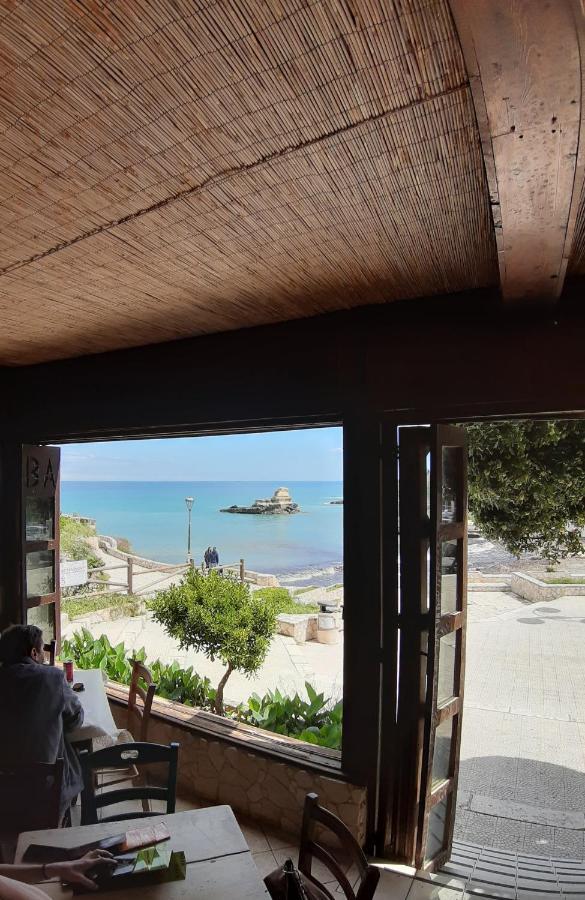 圣安德烈亚Casa Fronte Mare Torre Sant'Andrea公寓 外观 照片
